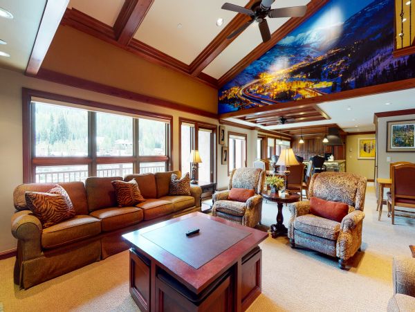 Four Bedroom Vail Vacation Condo Sleeps 9 Ski In Ski Out