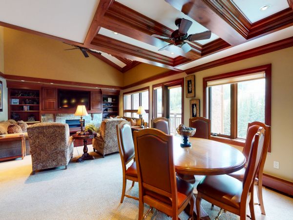 Four Bedroom Vail Vacation Condo Sleeps 9 Ski In Ski Out