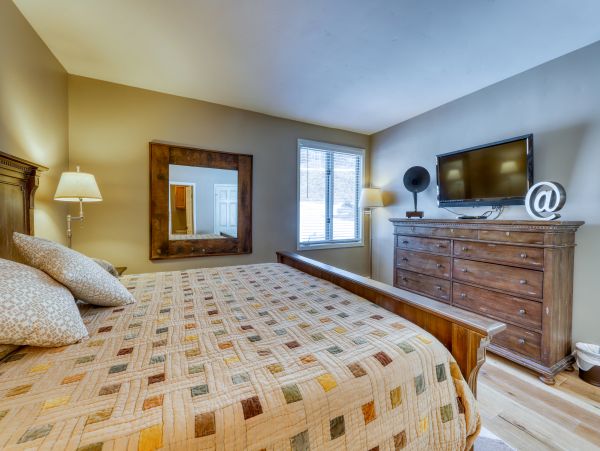 Vail Lionshead Condo 950152