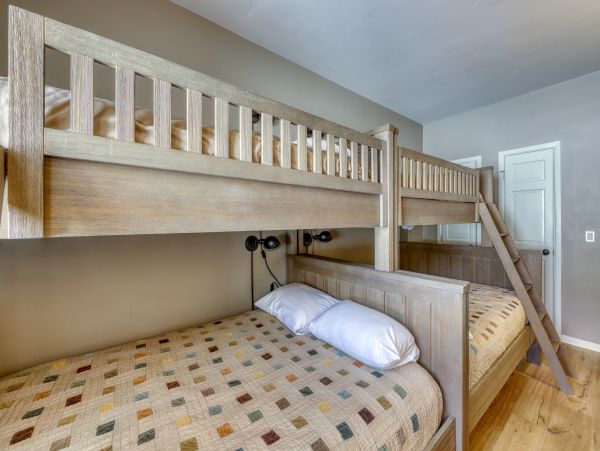 Vail Lionshead Condo 950152
