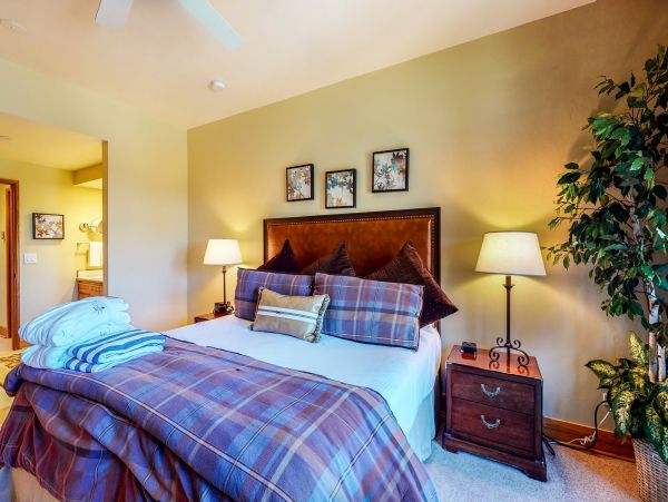 Beaver Creek Bachelor Gulch Condo 950178