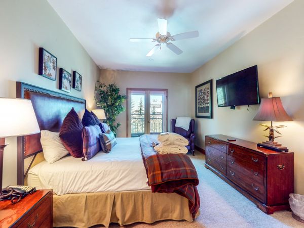 Beaver Creek Bachelor Gulch Condo 950178