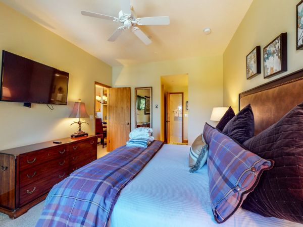 Beaver Creek Bachelor Gulch Condo 950178