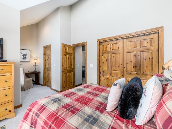 Breckenridge Home 950180