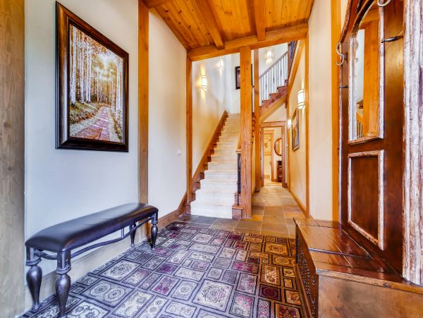Stately Townhome with Shared Pool & Hot Tub