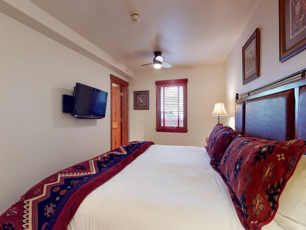 Vail Lionshead Condo 950192