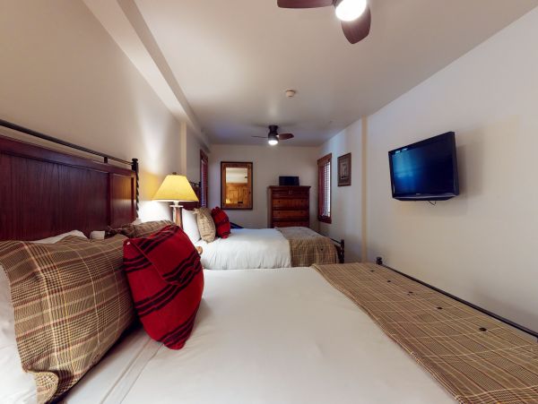 Vail Lionshead Condo 950192