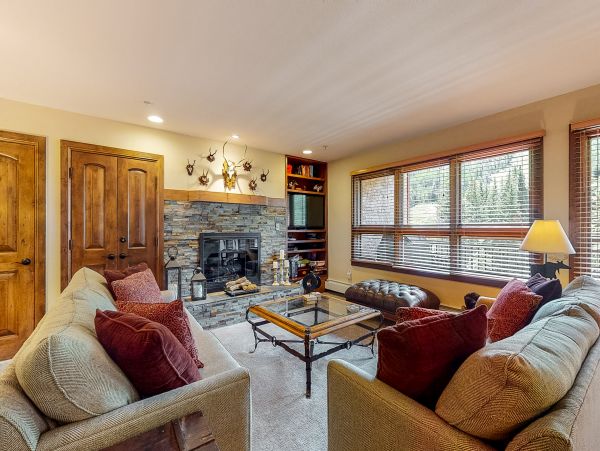 Ski in Ski Out Three Bedroom Rental Condo in Vail
