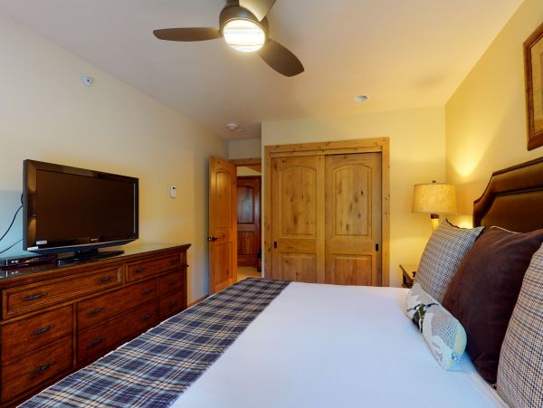 Vail Lionshead Condo 950210