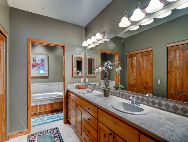 Breckenridge Home 950213