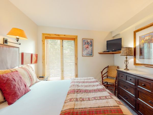 Vail Lionshead Condo 950215