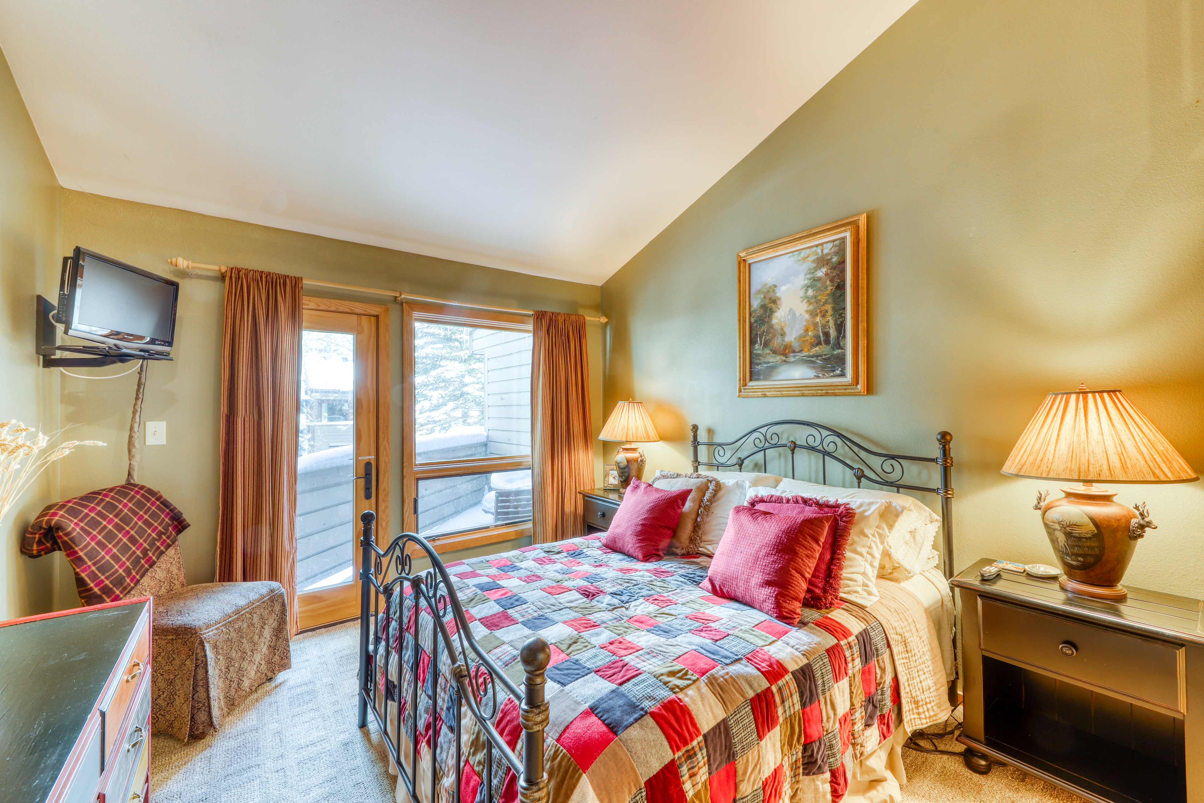 Vail Lionshead Condo 950217