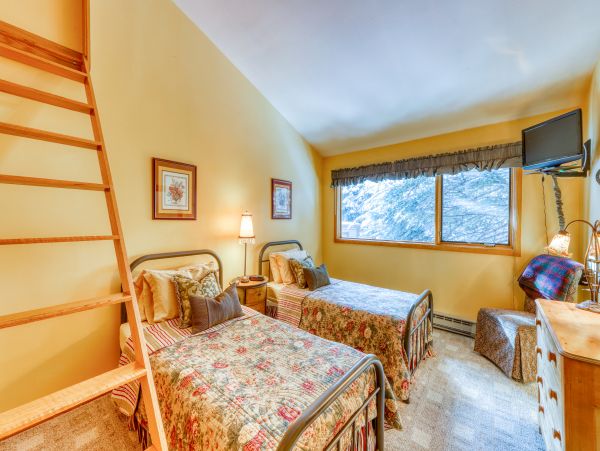 Vail Lionshead Condo 950217