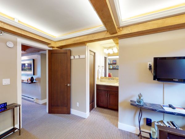 Snowmass Condo 950218