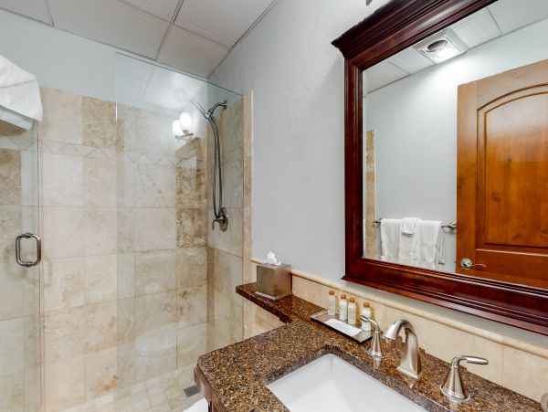 Vail Lionshead Condo 950221