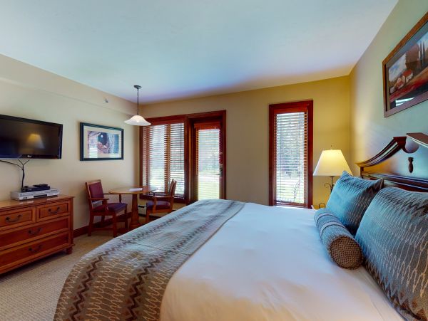 Vail Lionshead Condo 950229