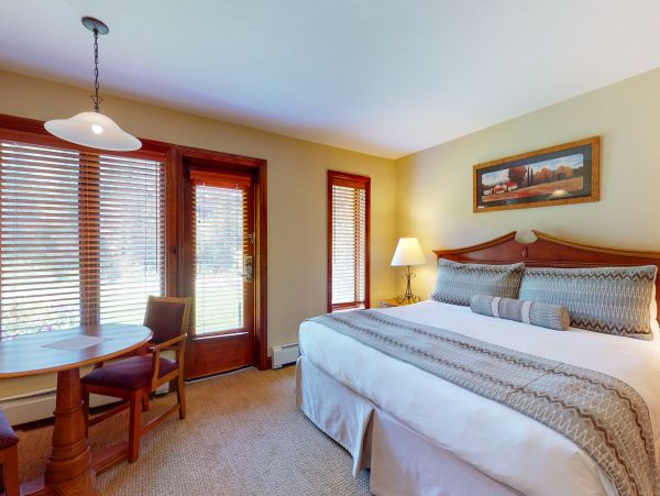 Vail Lionshead Condo 950229