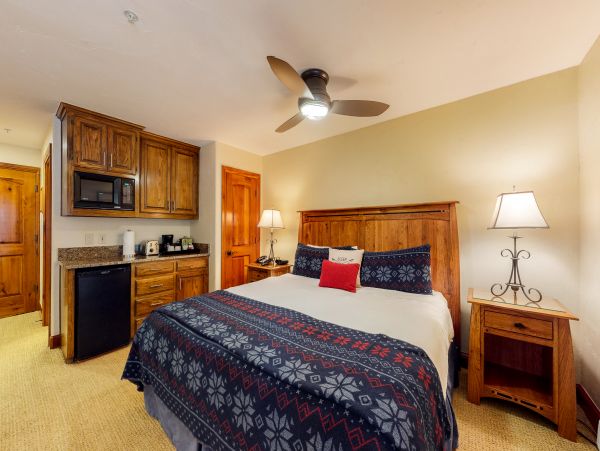 Vail Lionshead Condo 950231