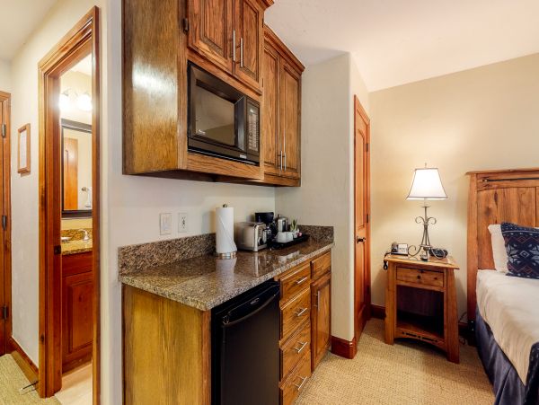 Vail Lionshead Condo 950231