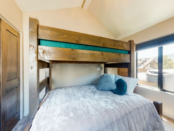 Breckenridge Home 950235