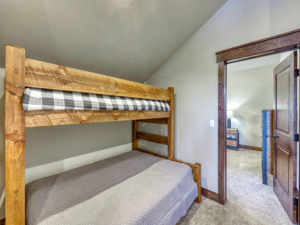 Breckenridge Home 950254