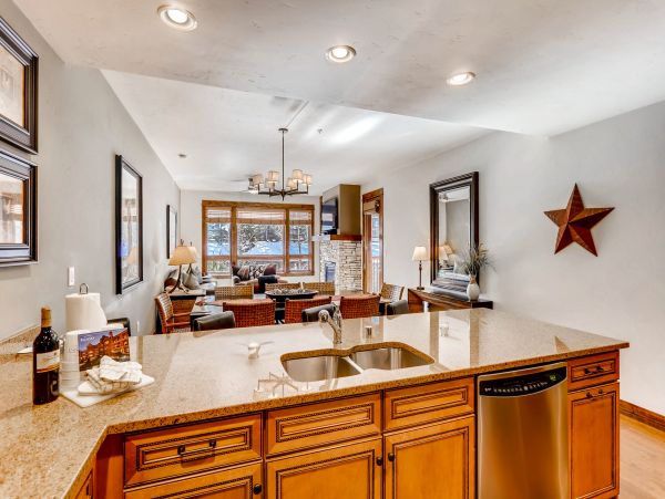 Three Bedroom Breckenridge Ski-in Home Vacation