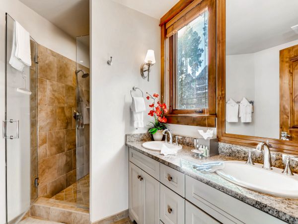 Three Bedroom Breckenridge Ski-in Home Vacation