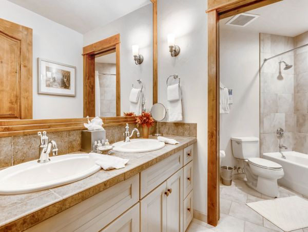 Three Bedroom Breckenridge Ski-in Home Vacation