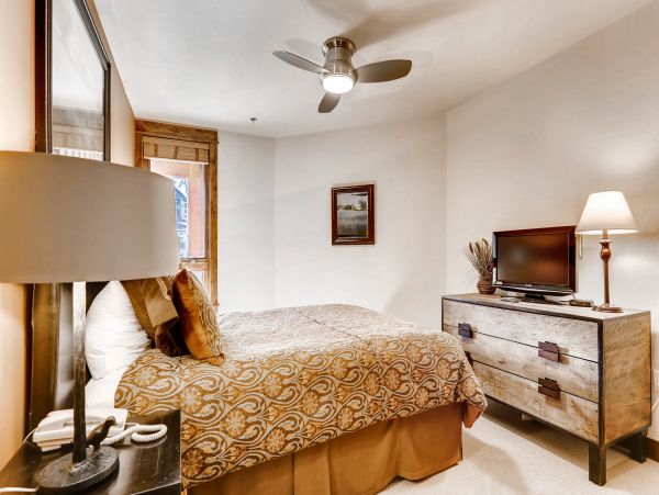 Three Bedroom Breckenridge Ski-in Home Vacation