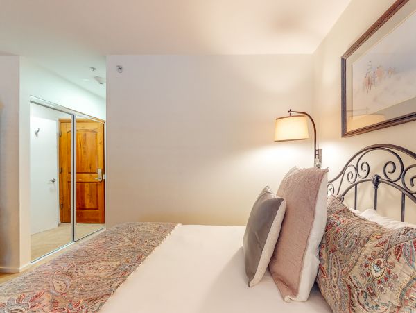 Vail Lionshead Condo 950259