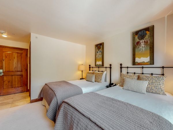 Vail Lionshead Condo 950265