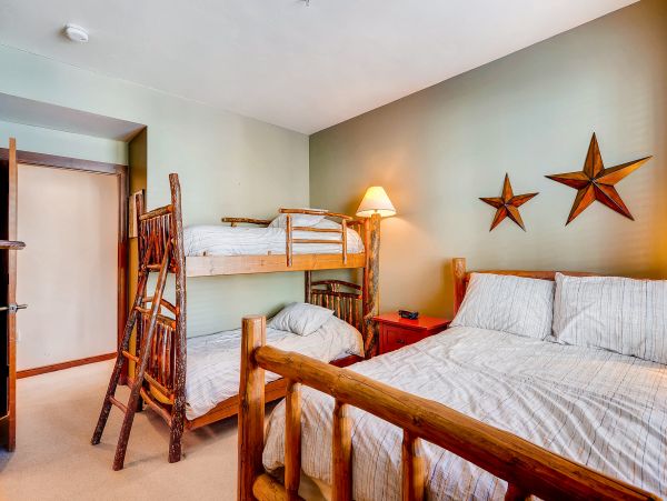 Breckenridge Condo 950267