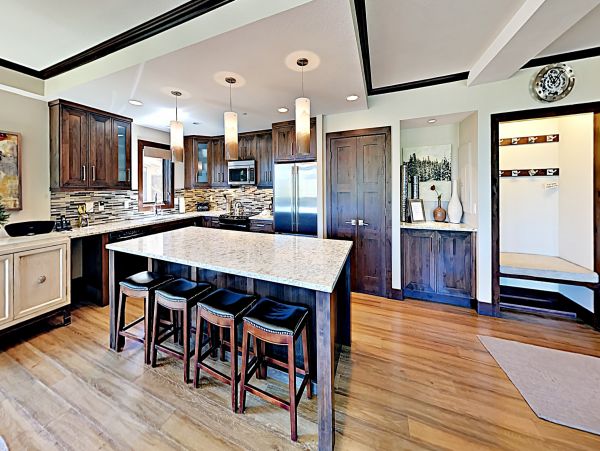 Luxury Ski In Ski Out 3 Bedroom Vacation Rental Sleeps 8
