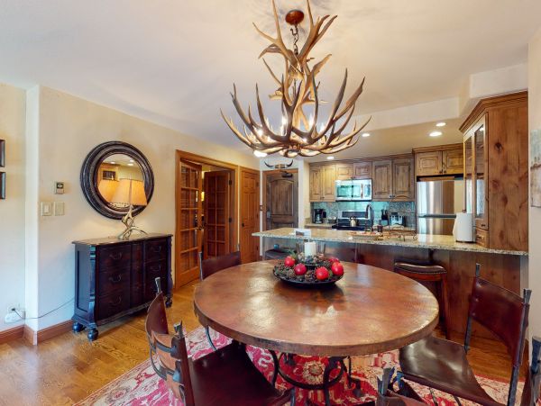 Beaver Creek Bachelor Gulch Condo 950295