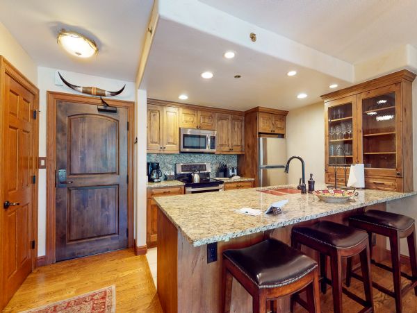 Beaver Creek Bachelor Gulch Condo 950295