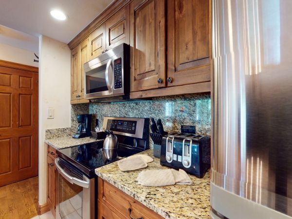 Beaver Creek Bachelor Gulch Condo 950295