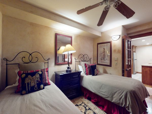 Beaver Creek Bachelor Gulch Condo 950295