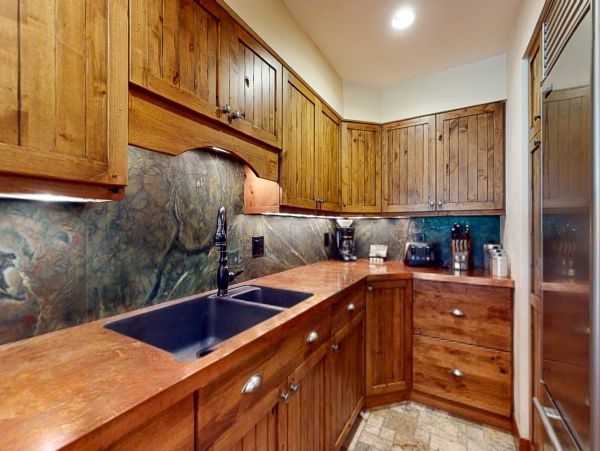 Vail Lionshead Condo 950301