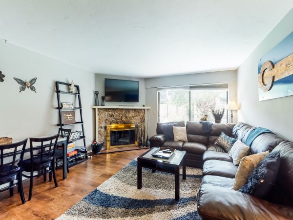 Avon Condo 950307