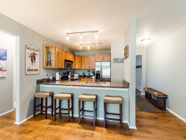 Avon Condo 950307