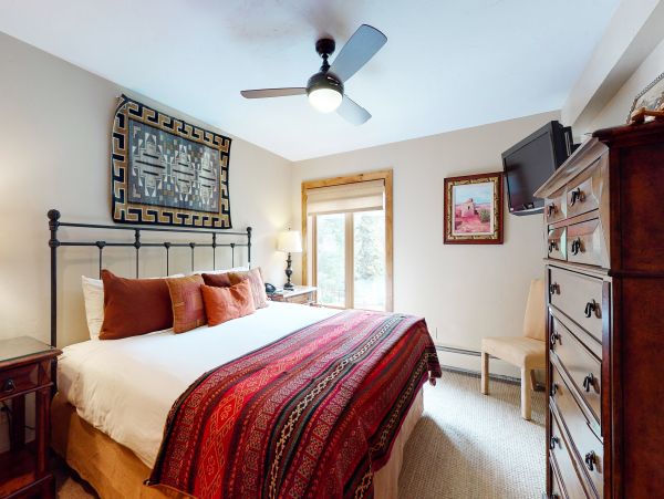 Vail Lionshead Condo 950316