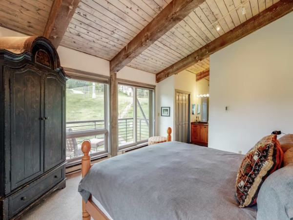 Snowmass Ski in Ski Out Vacation Residence