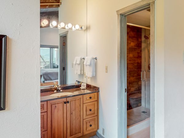 Snowmass Ski in Ski Out Vacation Residence