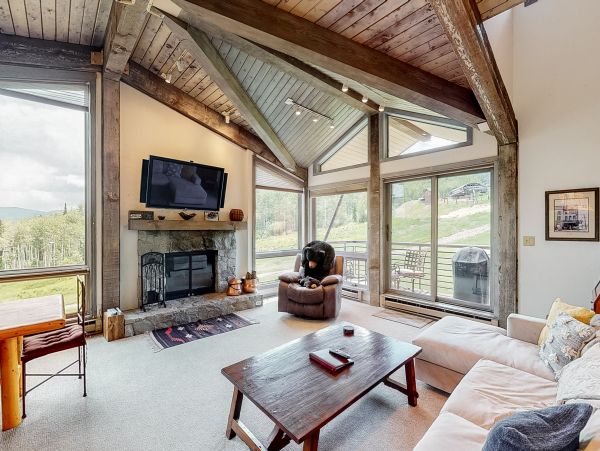 Snowmass Ski in Ski Out Vacation Residence