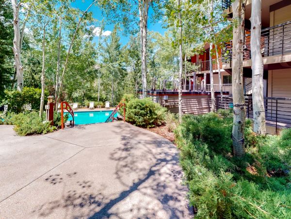 Snowmass Ski in Ski Out Vacation Residence