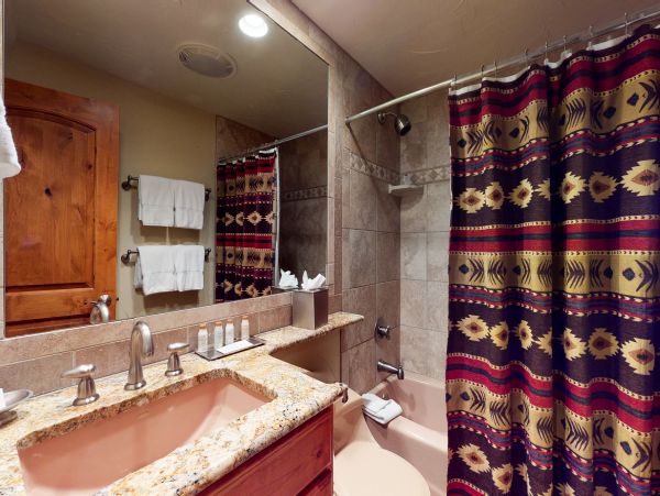 Vail Lionshead Condo 950323