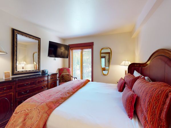 Vail Lionshead Condo 950332