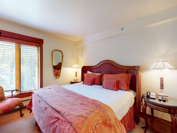 Vail Lionshead Condo 950332