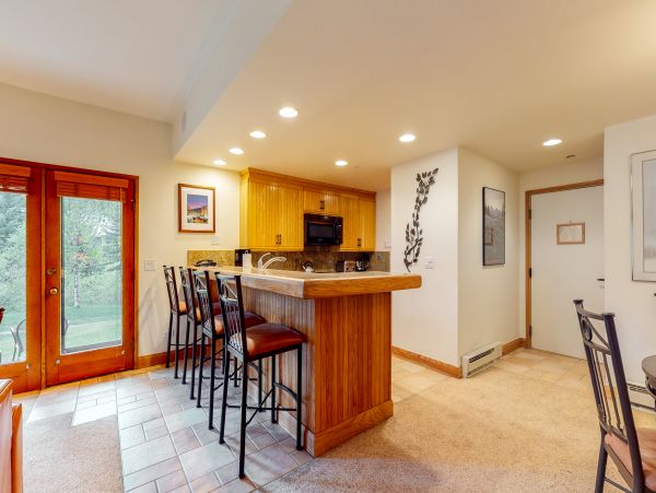 Beaver Creek Bachelor Gulch Condo 950336