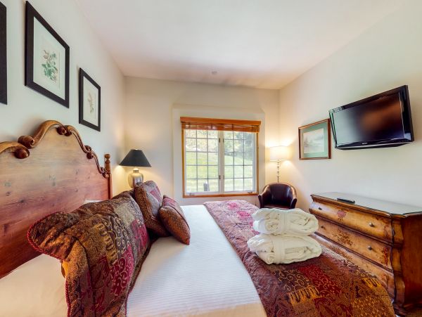 Beaver Creek Bachelor Gulch Condo 950336